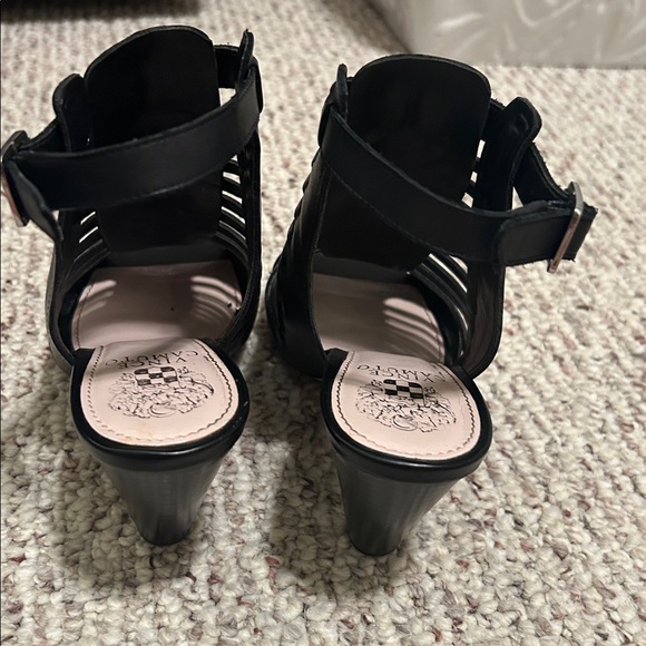 Vince Camuto black sandal strappy gladiator 6.5 - Picture 5 of 6